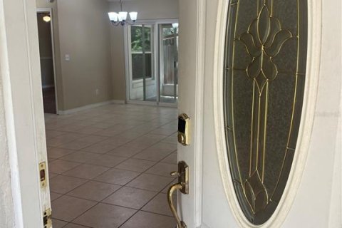Villa ou maison à louer à Minneola, Floride: 3 chambres, 110.27 m2 № 2429498 - photo 2