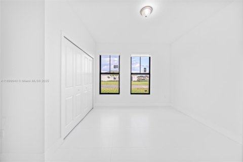 Casa en venta en Homestead, Florida, 4 dormitorios, 175.12 m2 № 2058798 - foto 27