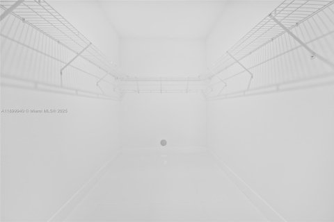 Casa en venta en Homestead, Florida, 4 dormitorios, 175.12 m2 № 2058798 - foto 15