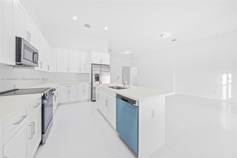 Casa en venta en Homestead, Florida, 4 dormitorios, 175.12 m2 № 2058798 - foto 24