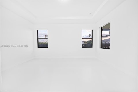 Casa en venta en Homestead, Florida, 4 dormitorios, 175.12 m2 № 2058798 - foto 13