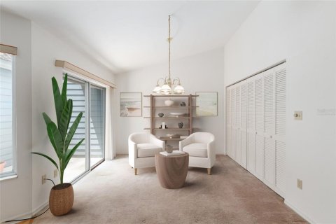 House in Newberry, Florida 2 bedrooms, 130.62 sq.m. № 1666941 - photo 4