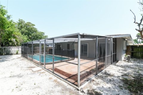 Casa en alquiler en Pompano Beach, Florida, 3 dormitorios, 135.17 m2 № 1891744 - foto 15