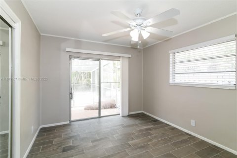 Casa en alquiler en Pompano Beach, Florida, 3 dormitorios, 135.17 m2 № 1891744 - foto 11