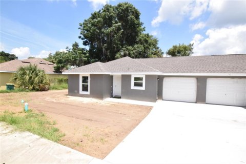 Apartamento en alquiler en Eustis, Florida, 2 dormitorios, 80.55 m2 № 1919304 - foto 1
