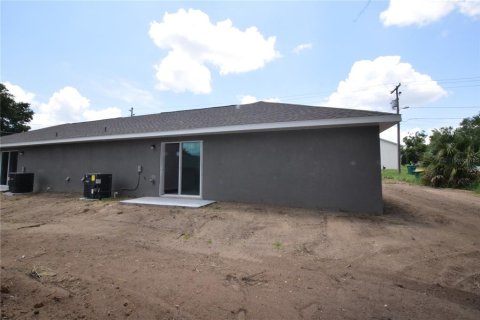 Apartamento en alquiler en Eustis, Florida, 2 dormitorios, 80.55 m2 № 1919304 - foto 2