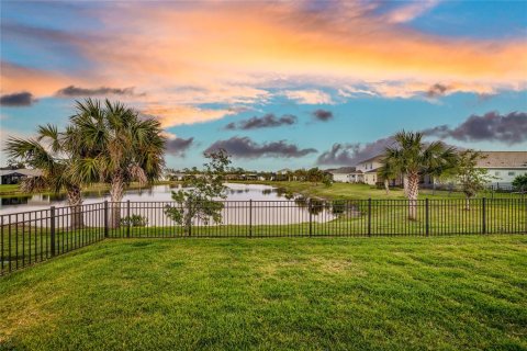 House in Parrish, Florida 3 bedrooms, 164.07 sq.m. № 1608819 - photo 10