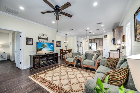 House in Parrish, Florida 3 bedrooms, 164.07 sq.m. № 1608819 - photo 18