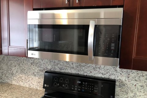 Villa ou maison à vendre à Miami, Floride: 3 chambres, 118.36 m2 № 1929509 - photo 22