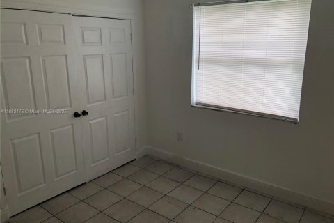 Villa ou maison à vendre à Miami, Floride: 3 chambres, 118.36 m2 № 1929509 - photo 16