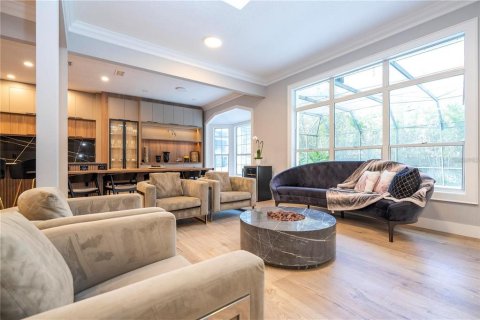 Casa en venta en Orlando, Florida, 4 dormitorios, 396.23 m2 № 2167107 - foto 19