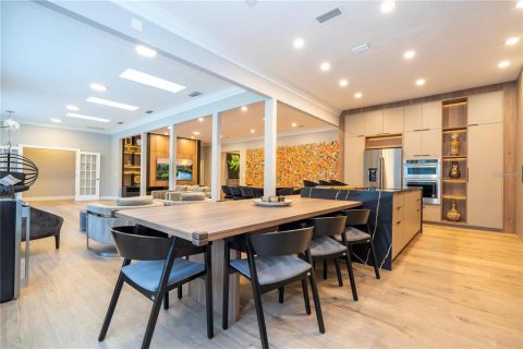 Casa en venta en Orlando, Florida, 4 dormitorios, 396.23 m2 № 2167107 - foto 22