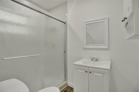 House in Miami, Florida 4 bedrooms, 124.86 sq.m. № 2260379 - photo 29