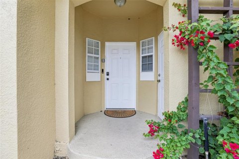 Adosado en venta en Kissimmee, Florida, 3 dormitorios, 119.94 m2 № 2226592 - foto 2