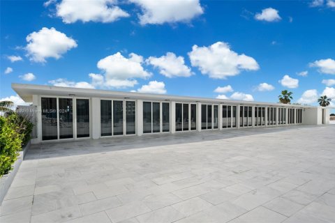 Купить кондоминиум в Майами-Бич, Флорида 1 спальня, 86.4м2, № 1977296 - фото 29