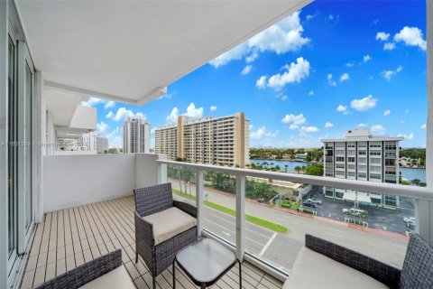 Купить кондоминиум в Майами-Бич, Флорида 1 спальня, 86.4м2, № 1977296 - фото 24