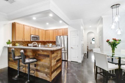 Touwnhouse à vendre à Pinellas Park, Floride: 3 chambres, 131.92 m2 № 2406856 - photo 8