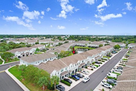Touwnhouse à vendre à Pinellas Park, Floride: 3 chambres, 131.92 m2 № 2406856 - photo 27