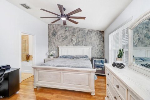Touwnhouse à vendre à Pinellas Park, Floride: 3 chambres, 131.92 m2 № 2406856 - photo 16
