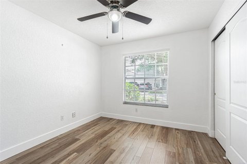 Townhouse in Lutz, Florida 3 bedrooms, 119.66 sq.m. № 2166821 - photo 16