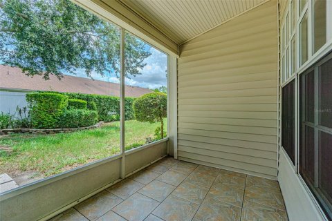 Townhouse in Lutz, Florida 3 bedrooms, 119.66 sq.m. № 2166821 - photo 23