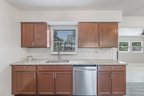 Villa ou maison à vendre à Port Charlotte, Floride: 3 chambres, 89.37 m2 № 2218646 - photo 16
