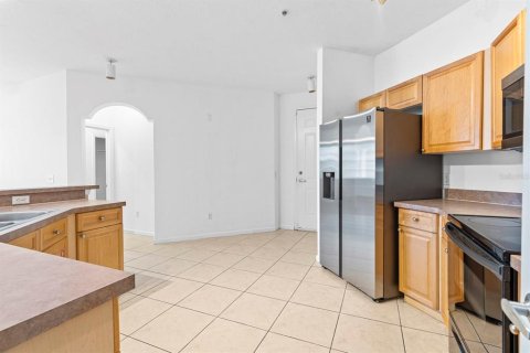 Condo in Davenport, Florida, 3 bedrooms  № 2123741 - photo 7