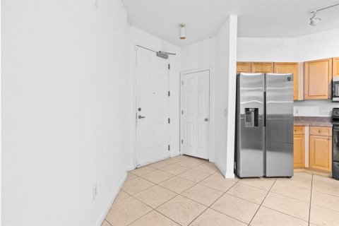 Condo in Davenport, Florida, 3 bedrooms  № 2123741 - photo 3