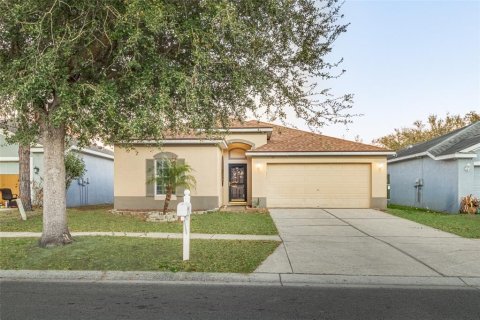 Casa en Seffner, Florida 3 dormitorios, 171.03 m2 № 2201596