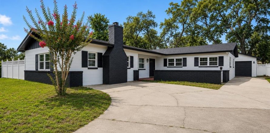 Casa en Winter Park, Florida 4 dormitorios, 195.28 m2 № 2239452