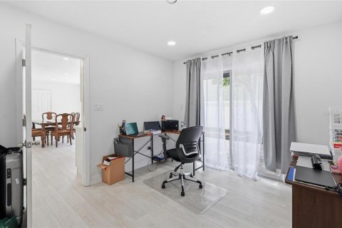 Casa en venta en Winter Park, Florida, 4 dormitorios, 195.28 m2 № 2239452 - foto 25