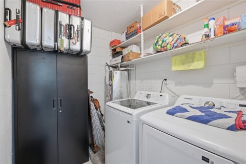 Casa en venta en Winter Park, Florida, 4 dormitorios, 195.28 m2 № 2239452 - foto 27
