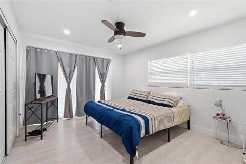 Casa en venta en Winter Park, Florida, 4 dormitorios, 195.28 m2 № 2239452 - foto 17