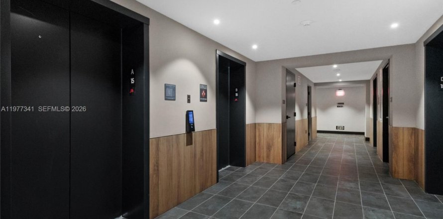 Студия в кондо в Майами, Флорида № 2043450