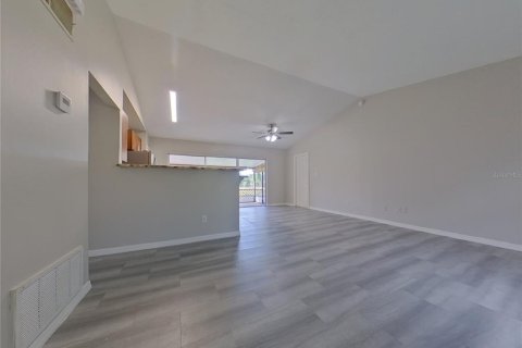 Casa en alquiler en Winter Springs, Florida, 3 dormitorios, 93.65 m2 № 1907172 - foto 3