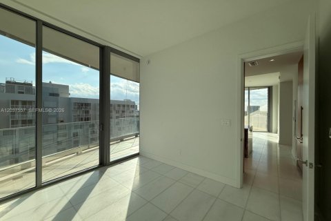 Copropriété à louer à Miami, Floride: 2 chambres, 109.53 m2 № 2154233 - photo 6