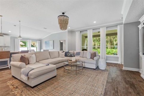 Villa ou maison à vendre à Palm Coast, Floride: 5 chambres, 271.74 m2 № 2406812 - photo 2
