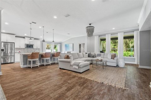 Villa ou maison à vendre à Palm Coast, Floride: 5 chambres, 271.74 m2 № 2406812 - photo 5