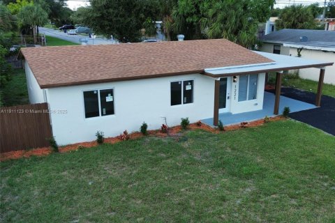 Villa ou maison à vendre à Riviera Beach, Floride: 3 chambres, 90.3 m2 № 1966967 - photo 4