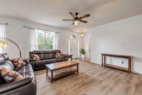 House in New Smyrna Beach, Florida 5 bedrooms, 252.04 sq.m. № 1847461 - photo 21