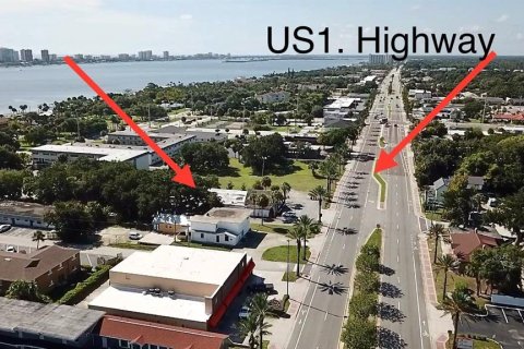 Commercial property in South Daytona, Florida № 1366483 - photo 9