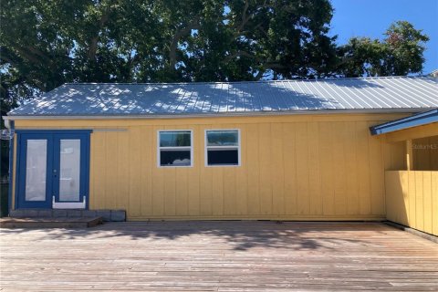 Commercial property in South Daytona, Florida № 1366483 - photo 10