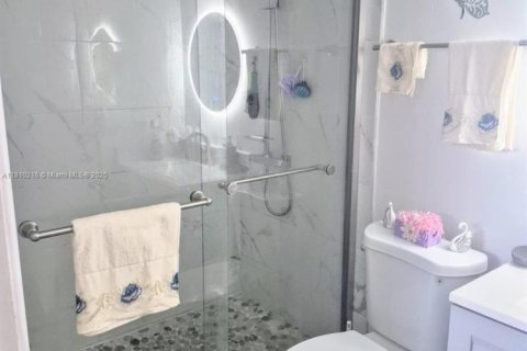 Condo in Margate, Florida, 2 bedrooms  № 1752749 - photo 7