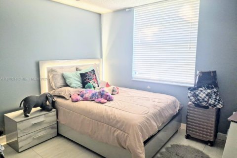 Condo in Margate, Florida, 2 bedrooms  № 1752749 - photo 2