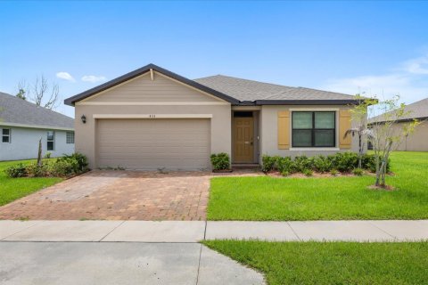 House in St. Lucie, Florida 4 bedrooms, 169.83 sq.m. № 2320350