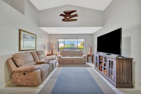 House in Bradenton, Florida 2 bedrooms, 99.22 sq.m. № 1884404 - photo 8