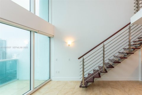 Condominio en venta en Miami, Florida, 1 dormitorio, 91.69 m2 № 1990262 - foto 18