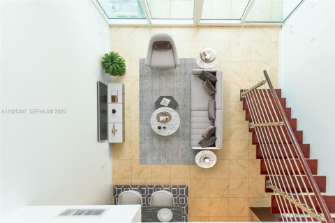 Condominio en venta en Miami, Florida, 1 dormitorio, 91.69 m2 № 1990262 - foto 3
