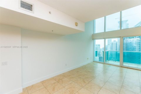 Condominio en venta en Miami, Florida, 1 dormitorio, 91.69 m2 № 1990262 - foto 11