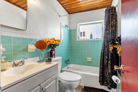 Propiedad comercial en venta en Lake Wales, Florida, 4 dormitorios, 202.9 m2 № 1904990 - foto 9
